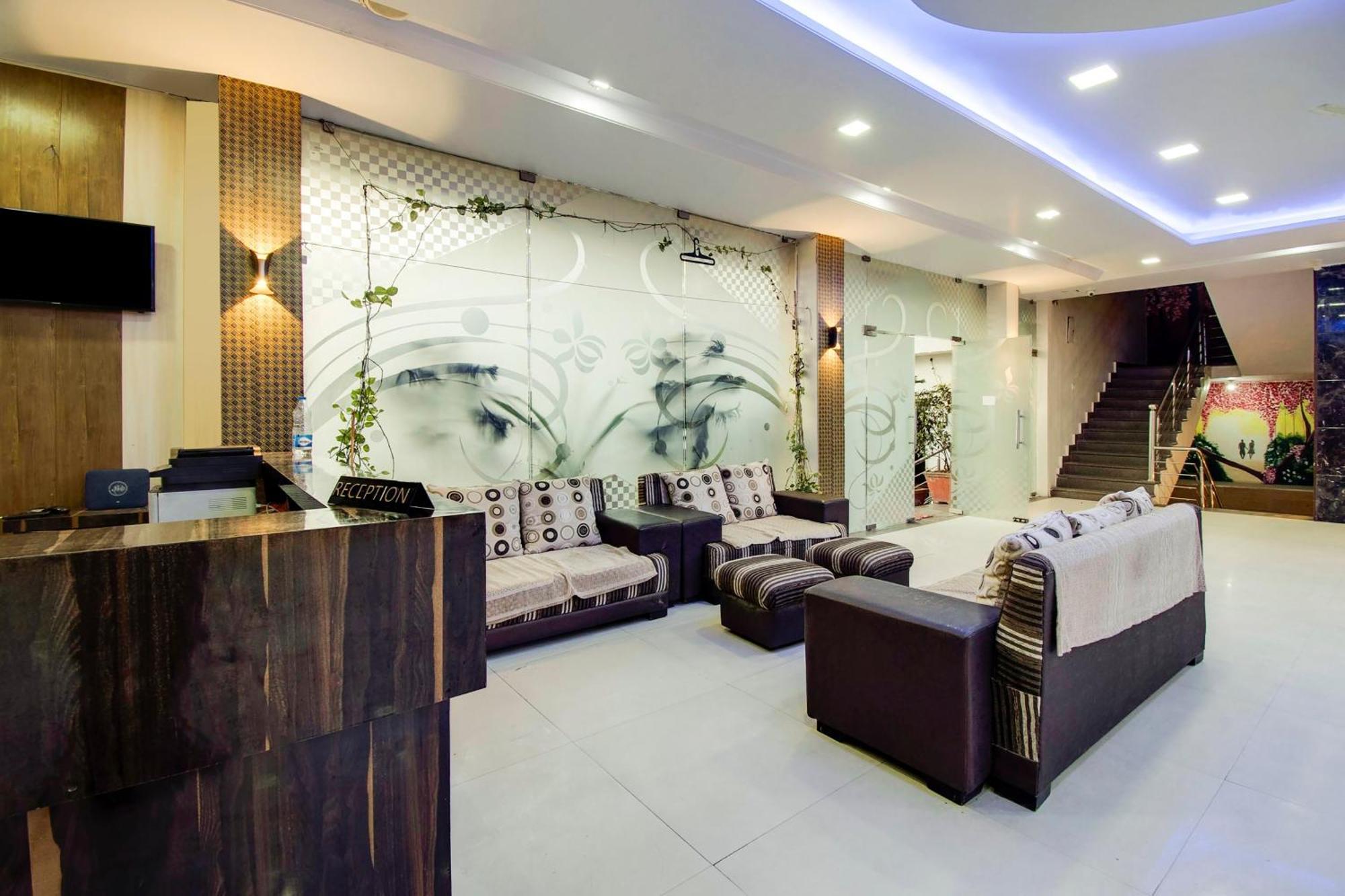 Capital O Pink Peral Hotel Jaipur Exterior photo